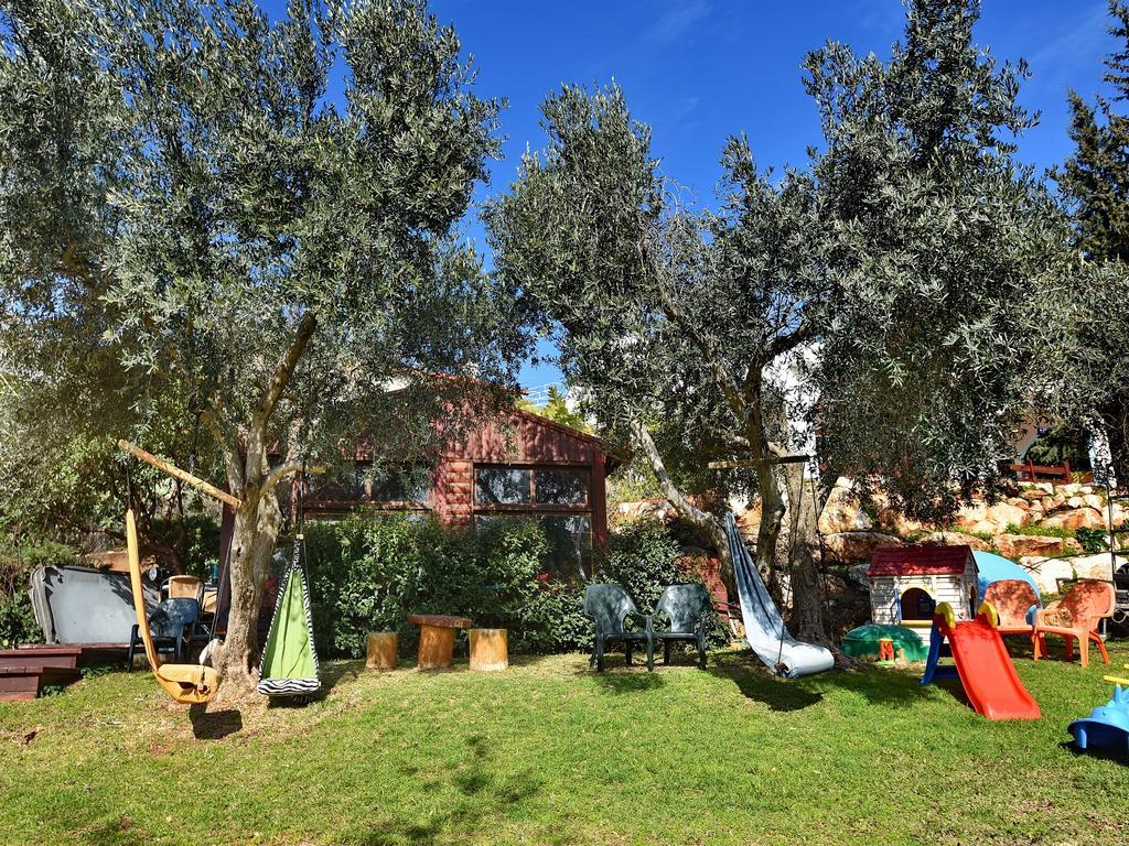 Nofesh Ne'Eman Villa Amirim Exterior photo
